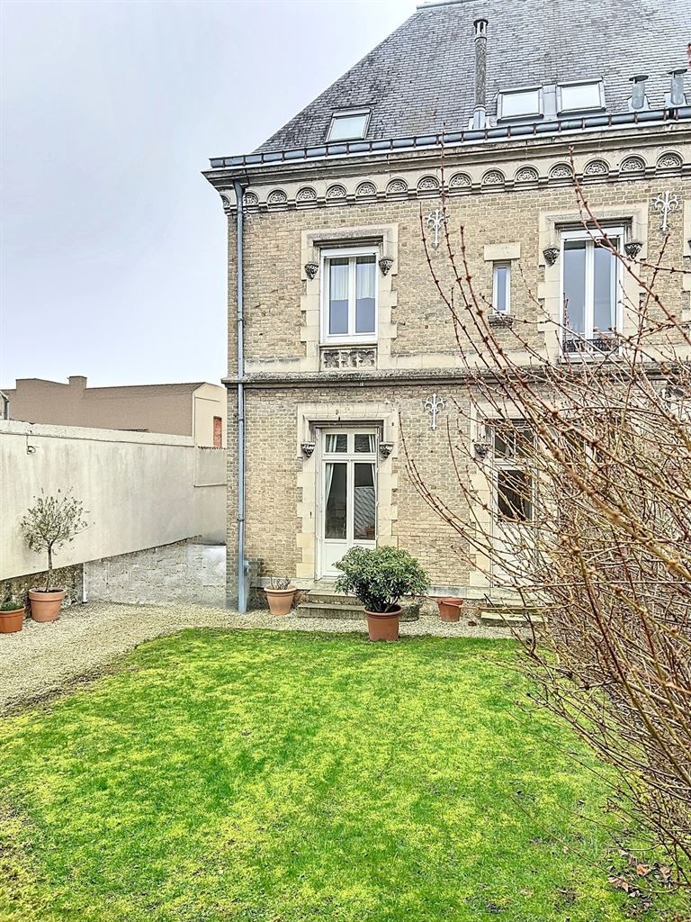 Villa / Maison 10 pièces  à vendre Épernay 51200