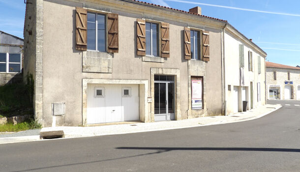 Villa / Maison 5 pièces  à vendre Saint-Savinien 17350