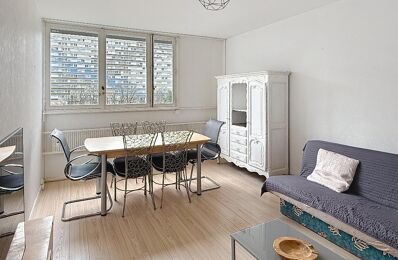 location appartement 660 € CC /mois à proximité de Le Chambon-Feugerolles (42500)