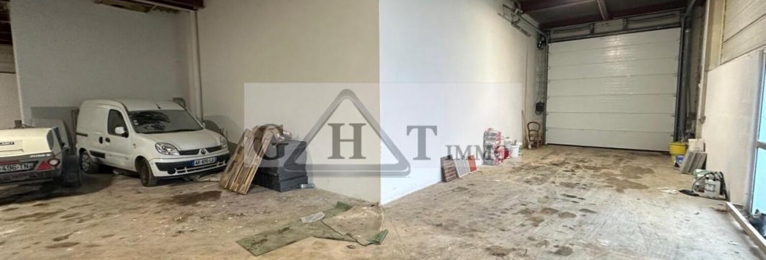 Local industriel  320 m² à louer à Lisses (91090)