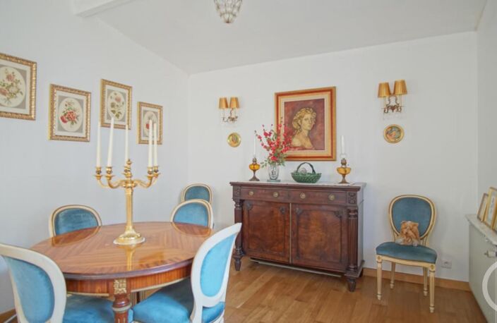 Pavillon — photo 3