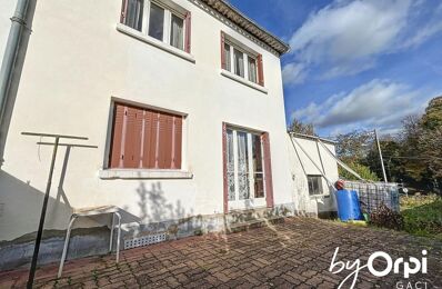 vente maison 180 000 € à proximité de Lussat (63360)