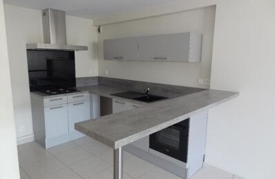 location appartement 1 000 € CC /mois à proximité de Saint-Just-Saint-Rambert (42170)