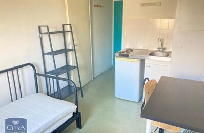 location appartement 300 € CC /mois à proximité de Joué-Lès-Tours (37300)