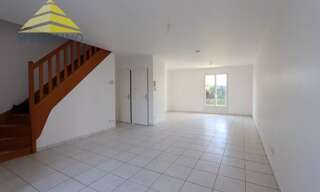 Maison 6 Pièces 107 m² à louer à Périgny (94520)