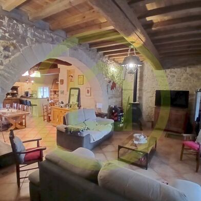 Maison 7 pièces 242000 €