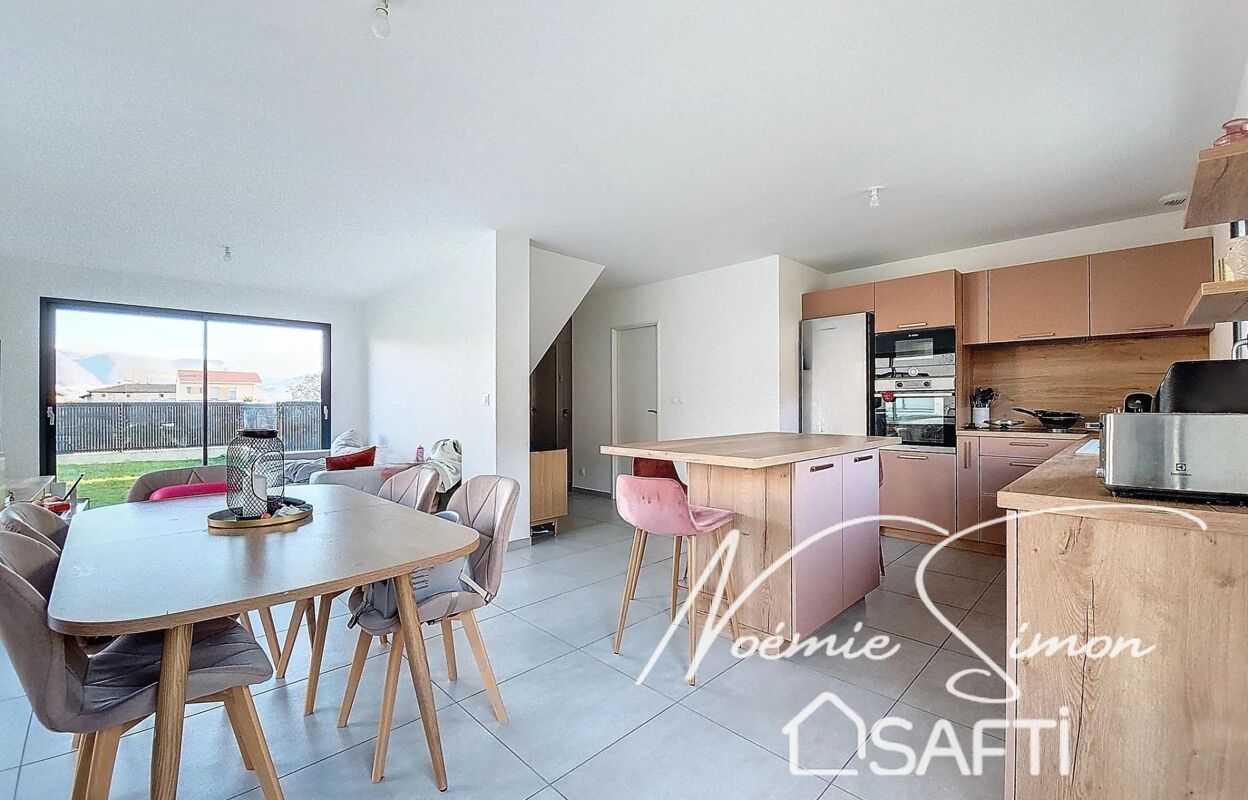 maison 5 pièces 100 m2 à vendre à Chatte (38160)