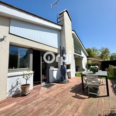 Maison 8 pièces 545750 €
