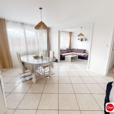 Appartement 5 pièces 138000 €