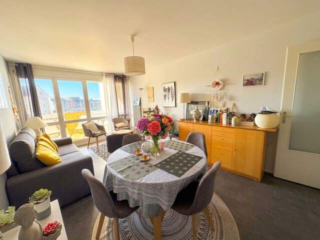 Appartement T2 avec vue mer & piscine – Proposé par Orpi Arzon — photo du bien
