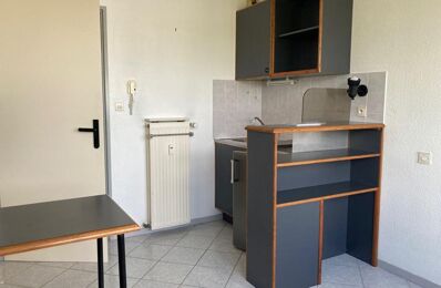 location appartement 385 € CC /mois à proximité de Pirey (25480)