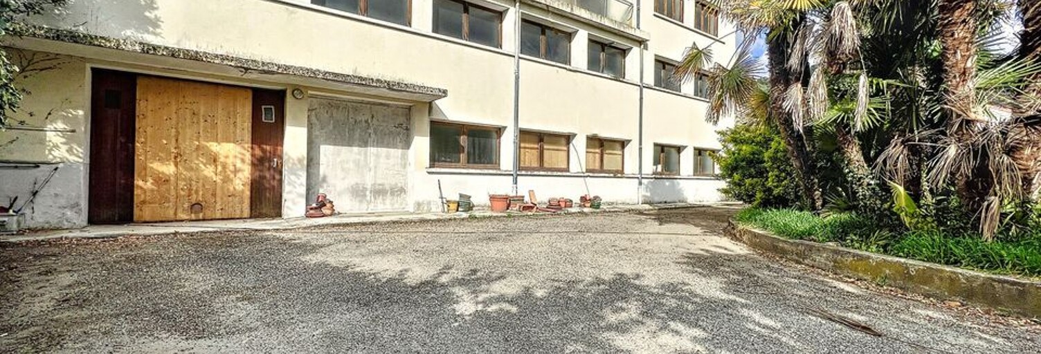 Immeuble  1050 m² à vendre à Labégude (07200)