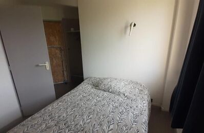 location appartement 660 € CC /mois à proximité de Sainte-Eulalie (33560)