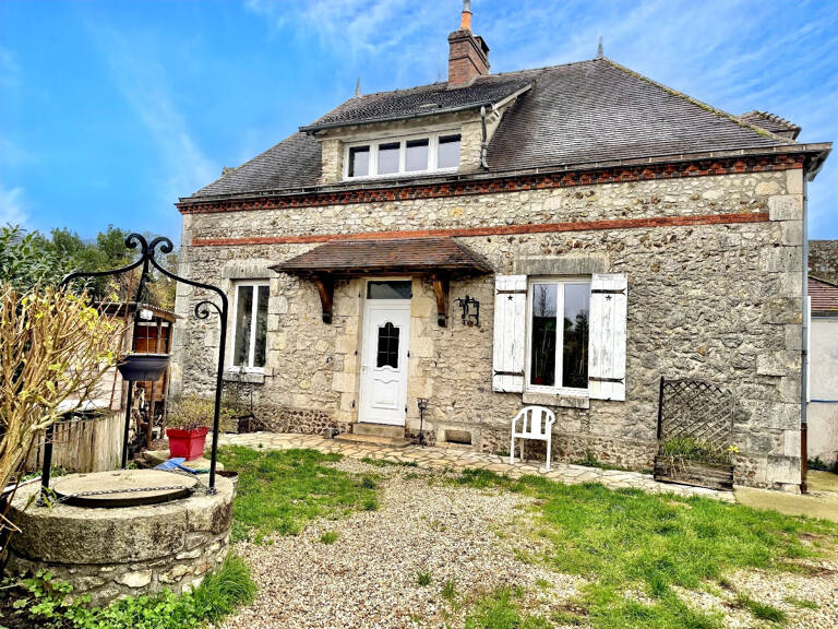 Maison de village de 100m2 à vendre à La Bussière — photo 1