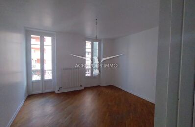 location appartement 880 € CC /mois à proximité de Berre-les-Alpes (06390)