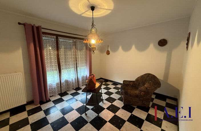 Maison T4 sur sous-sol, terrain de 1200 m² avec dépendances — photo 3