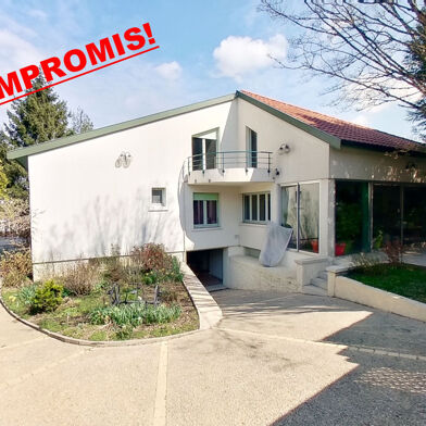 Maison 7 pièces 259000 €