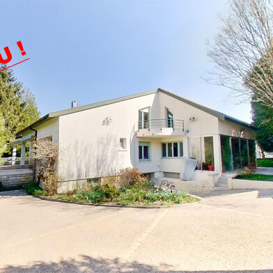 Maison 7 pièces 259000 €