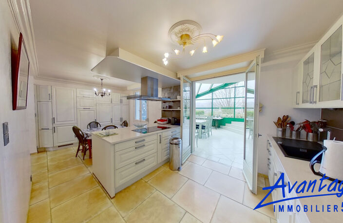 BELLE ET VASTE VILLA CONTEMPORAINE — photo 4