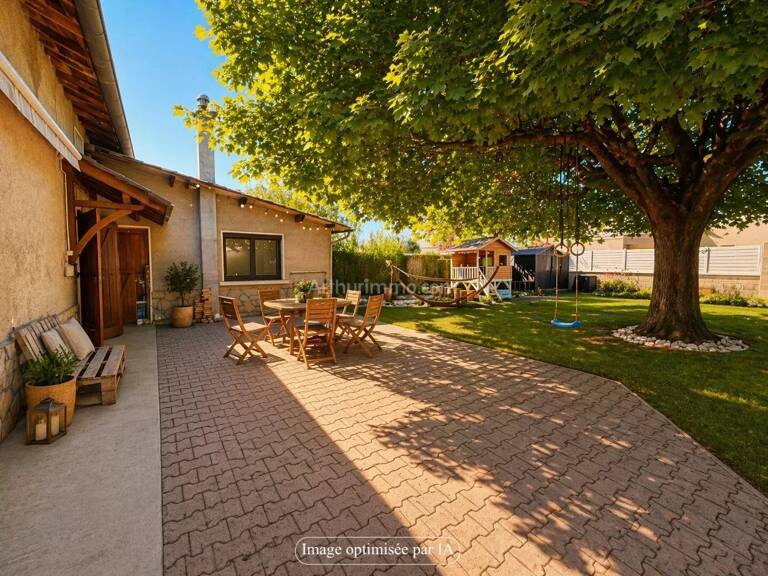 Maison familiale rénovée avec belles prestations - Loyettes — photo 1