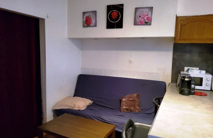 Agde centre historique  studio en rdc à louer — photo 5