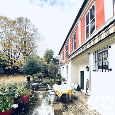 Maison 10 pièces 849000 €