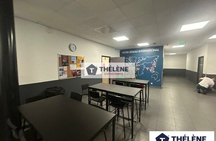 BUREAUX à LOUER — photo 3