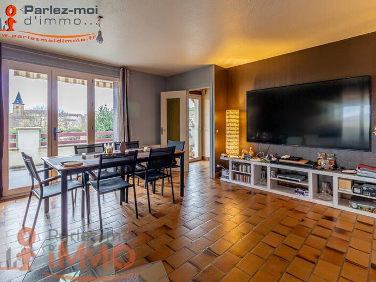 Villa — photo 1