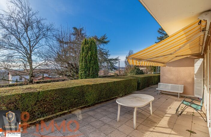 Villa — photo 3