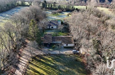 maison 7 pièces 247 m2 à vendre à Puymoyen (16400)