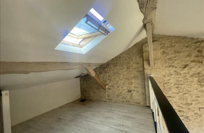 Maison en pierre de 3 pièces principales — photo 5