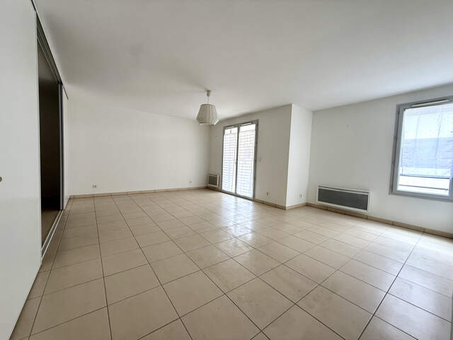 Appartement 3 pièces 71 m2 au centre ville avec ascenseur — photo du bien