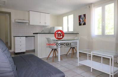 location appartement 530 € CC /mois à proximité de Rognonas (13870)