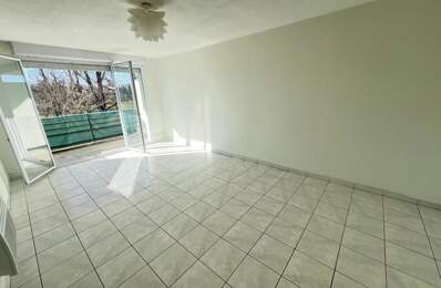 T2 de 43 M2 avec BALCON/PLACE PARKING — photo du bien