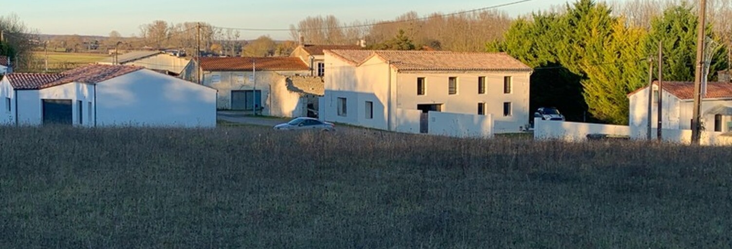 Terrain  3083 m² à vendre à Essouvert (17400)