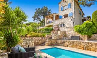 Maison 7 Pièces 184 m² à vendre à Vence (06140)