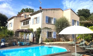 Maison 9 Pièces 323 m² à vendre à Vence (06140)