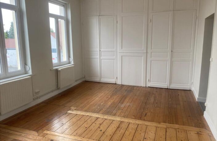 Templemars, appartement de 120m2, cuisine équipée, 3 chambres.88 — photo 2