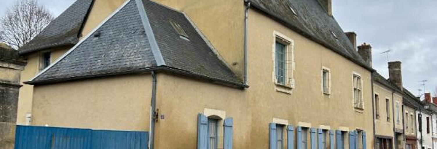 Maison 10 Pièces 385 m² à vendre à Germigny-l'Exempt (18150)