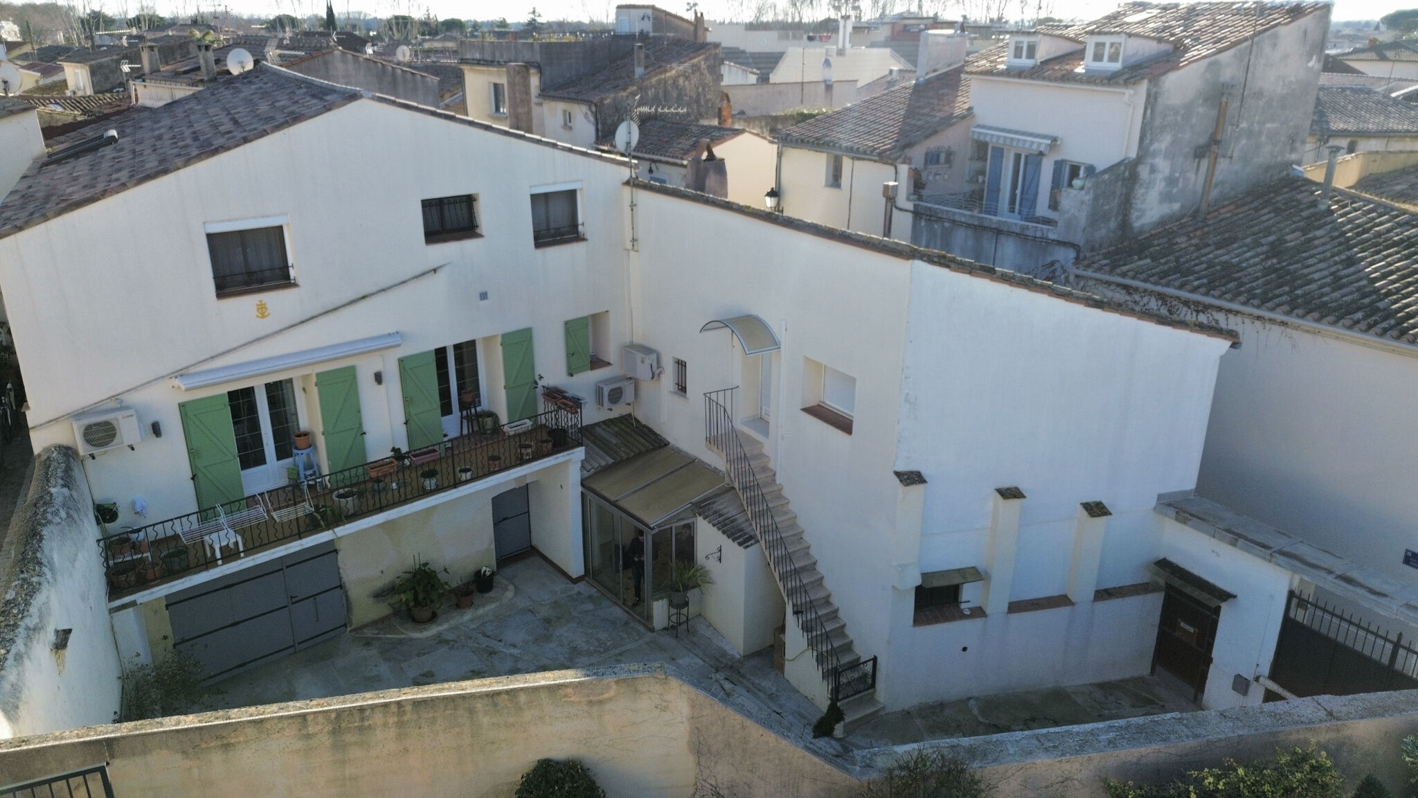 Propri&eacute;t&eacute;  T10 à vendre Mauguio 34130