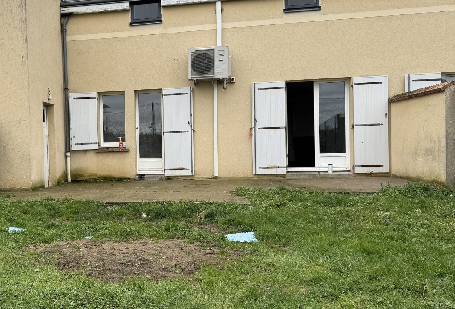 maison type 4 sur 330 m² de terrain — photo 1