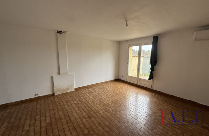 maison type 4 sur 330 m² de terrain — photo 3