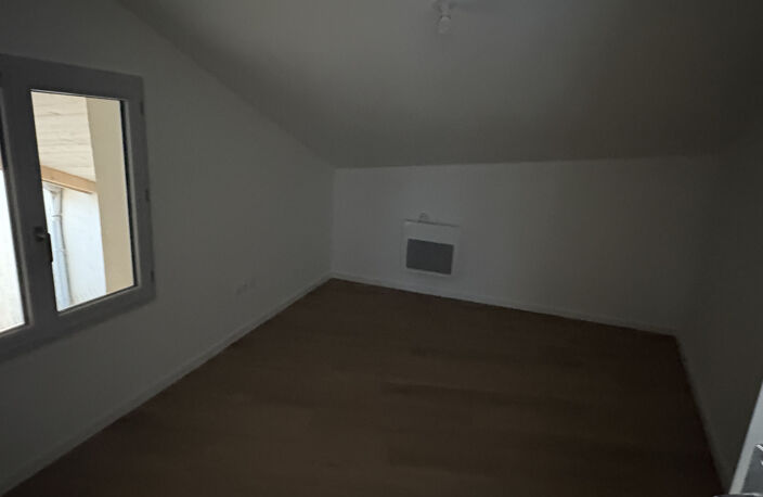 Grand appartement, entièrement rénové, à Suze la rousse — photo 5
