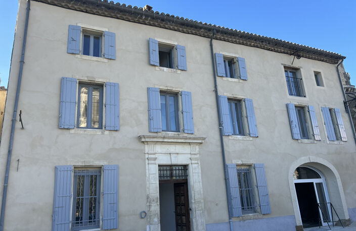 Appartement entièrement rénové à Suze la rousse — photo 4