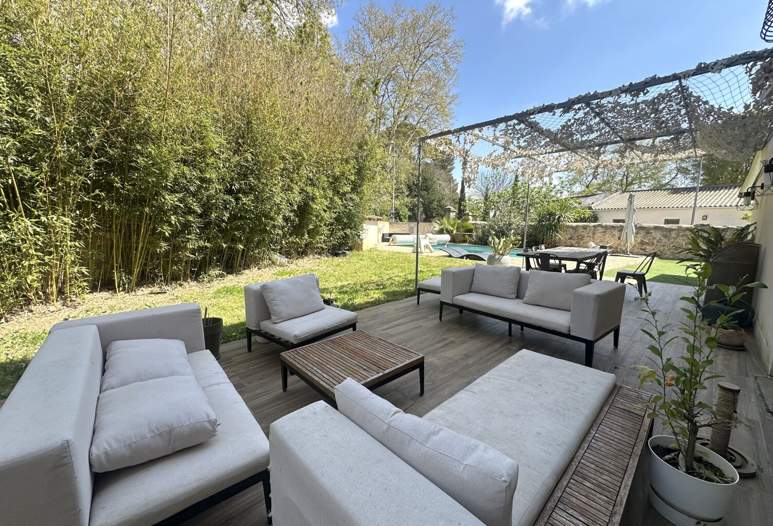 Mudaison - Vente d'une maison T8 d'environ 225  m2 sur une p — photo 1
