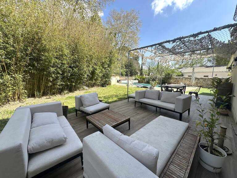 Mudaison - Vente d'une maison T8 d'environ 225  m2 sur une p — photo 1