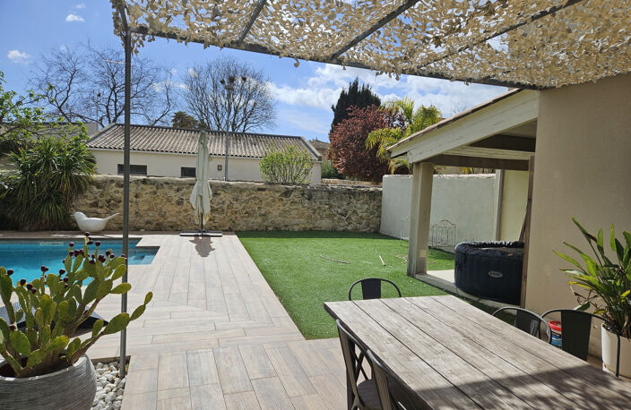 Mudaison - Vente d'une maison T8 d'environ 225  m2 sur une p — photo 2