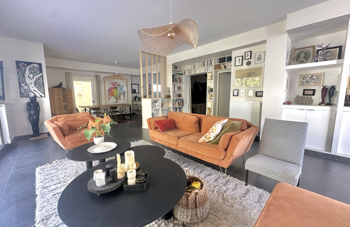 Mudaison - Vente d'une maison T8 d'environ 225  m2 sur une p — photo 4