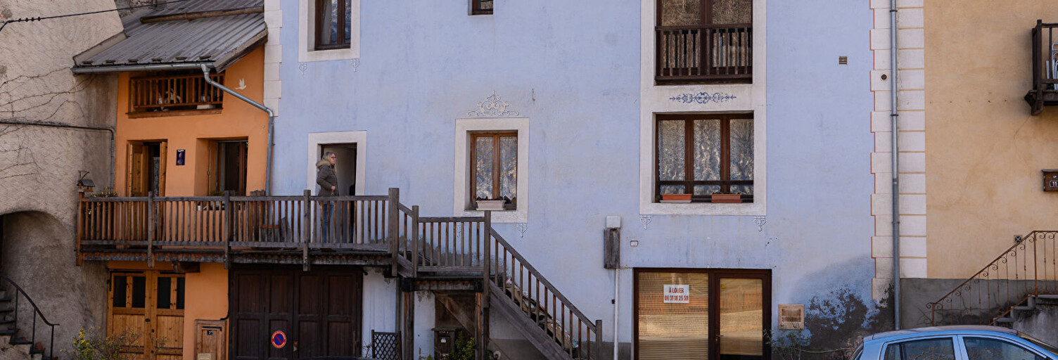 Maison 5 Pièces 233 m² à vendre à Guillestre (05600)