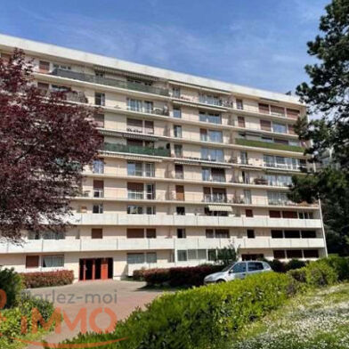 Appartement 6 pièces 1423 €